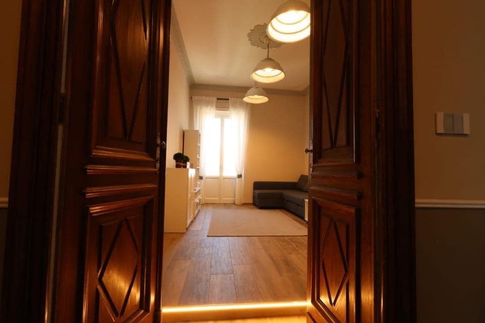 Property building, Photo of the whole room