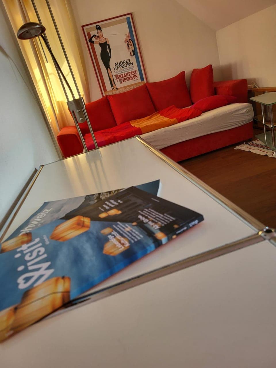Bed, Seating area