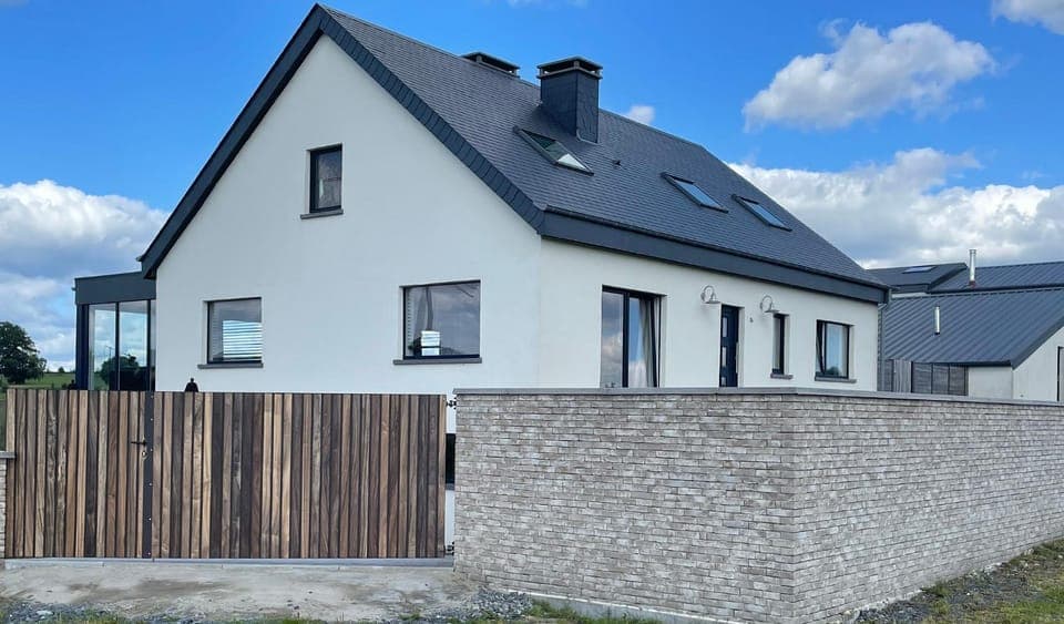 Property building, Day