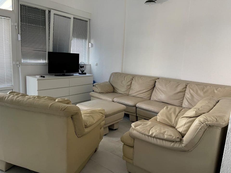 TV and multimedia, Seating area
