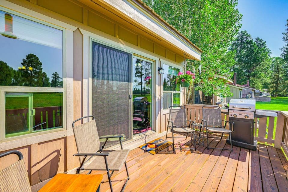 4 Mi to Hot Springs: Pagosa Springs Condo House in Pagosa Springs