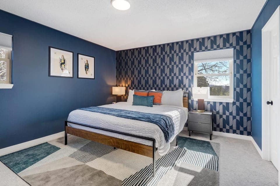 Rockies Royale Modern & Bright Outdoors Fun House in Colorado Springs