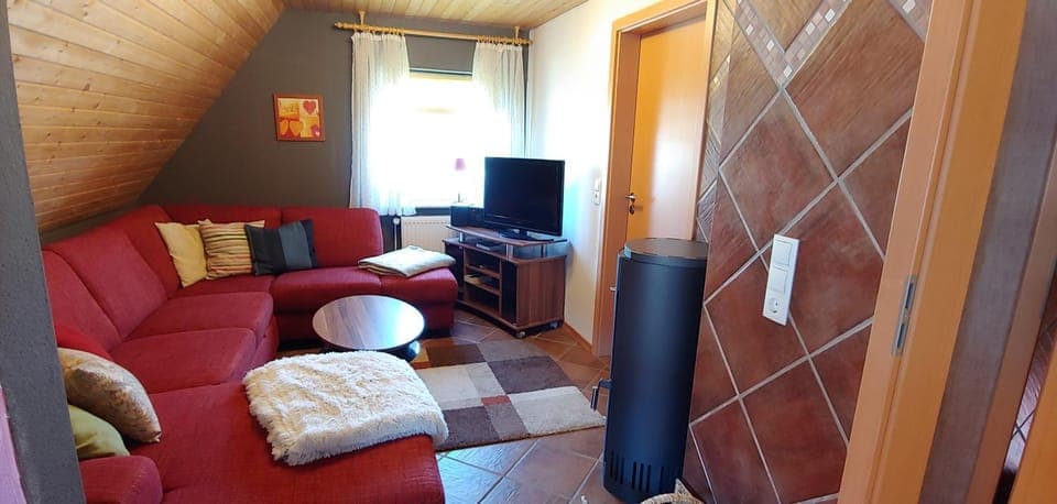 TV and multimedia, Living room, Seating area, Evening entertainment