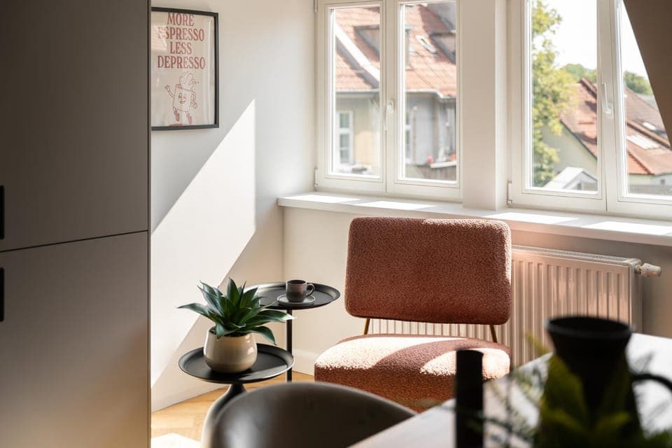 Living room, Seating area, Dining area