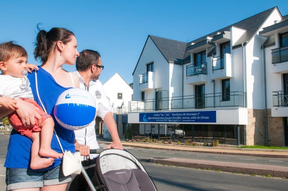 Property building, Facade/entrance
