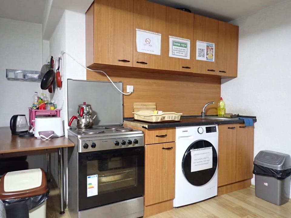 Kitchen or kitchenette, Dining area, dishwasher, oven, stove, toaster