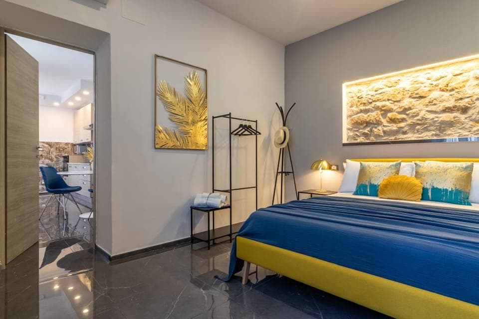 Bed, View (from property/room), Photo of the whole room, Bedroom, City view, Garden view, Landmark view, Mountain view, Pool view, Sea view