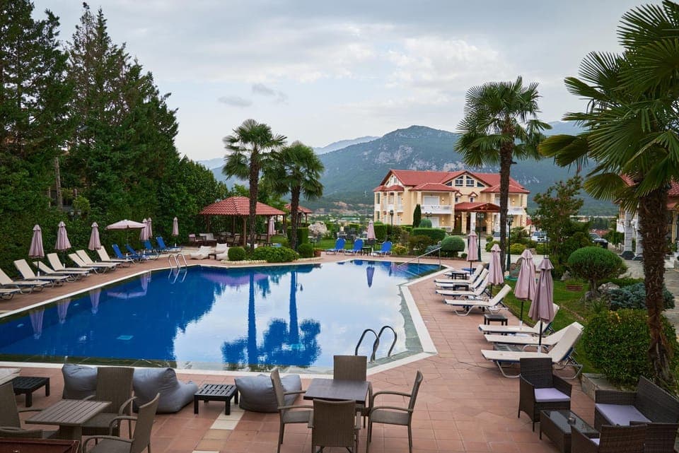 Property building, Swimming pool