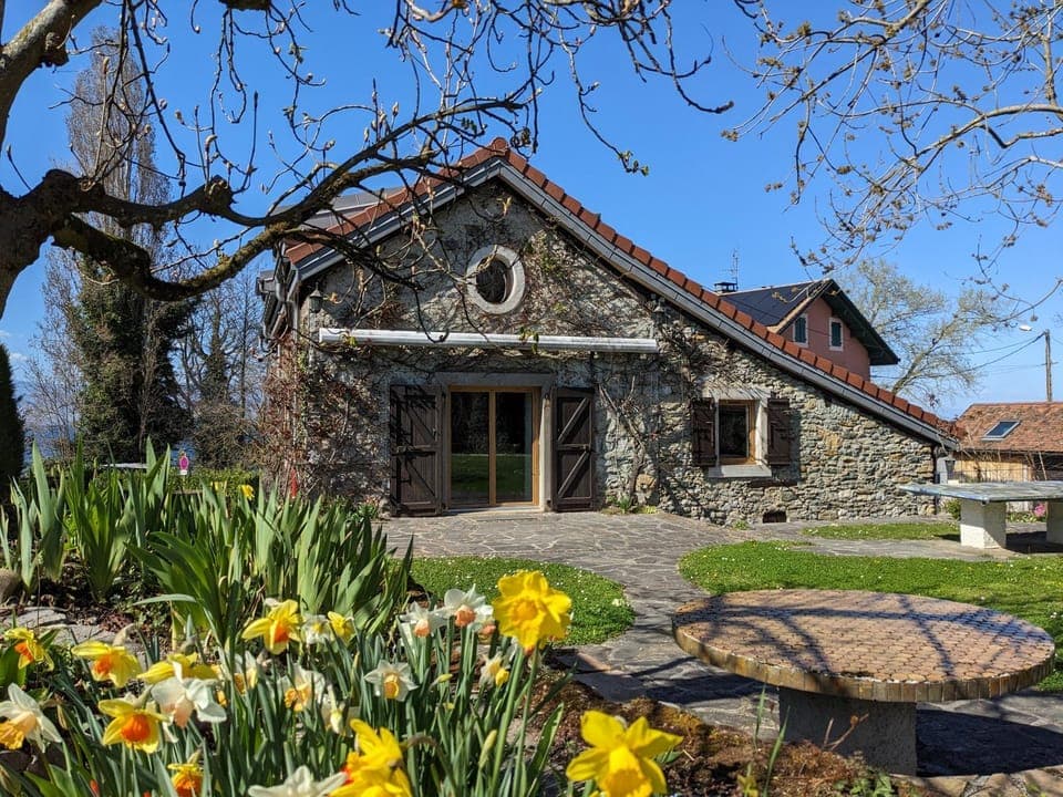 Property building, Garden