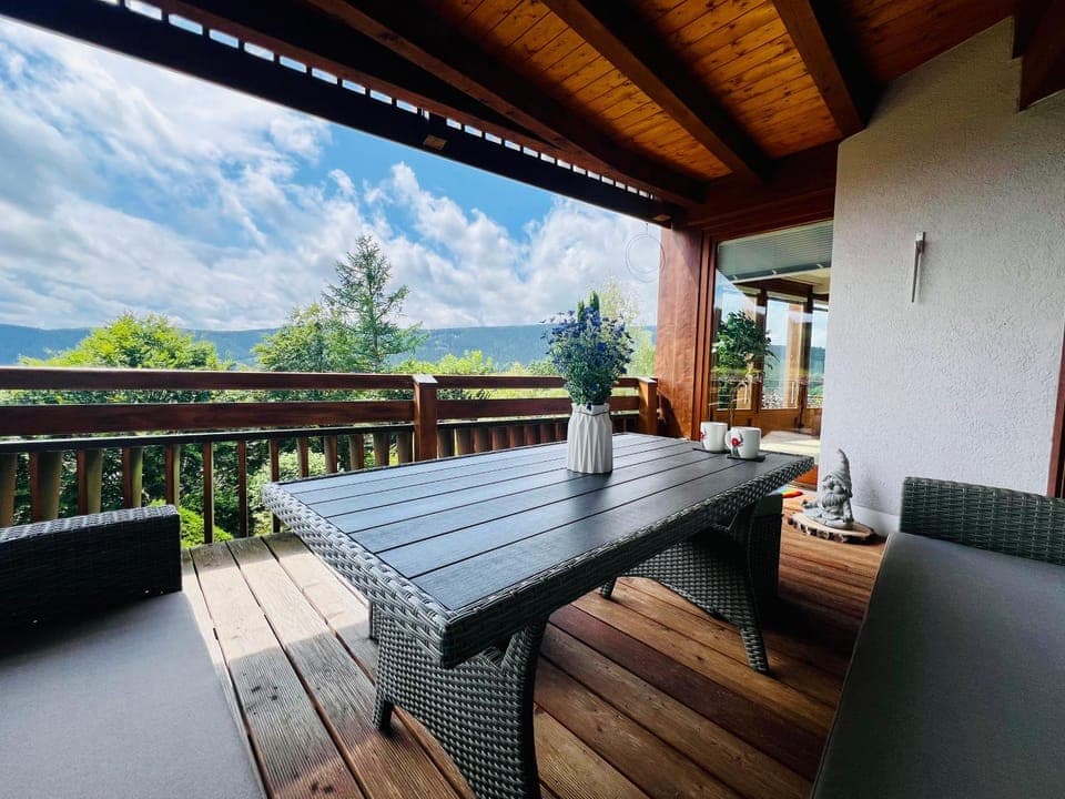 View (from property/room), Balcony/Terrace