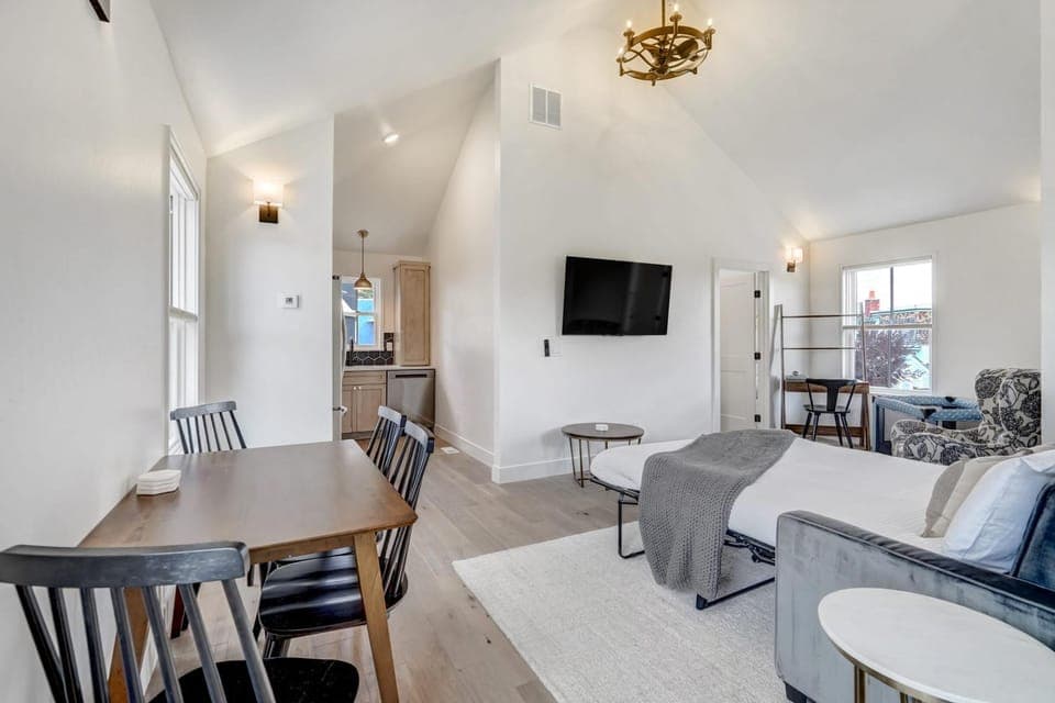 Whitewater Peak - Cozy Retreat with Scenic Views House in Buena Vista