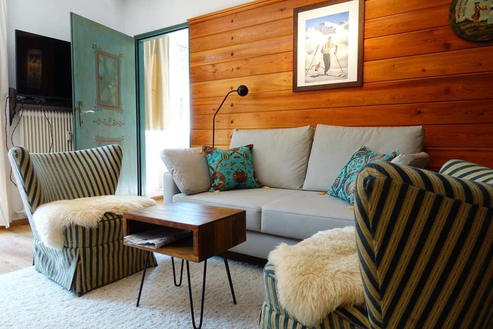 Property building, Living room