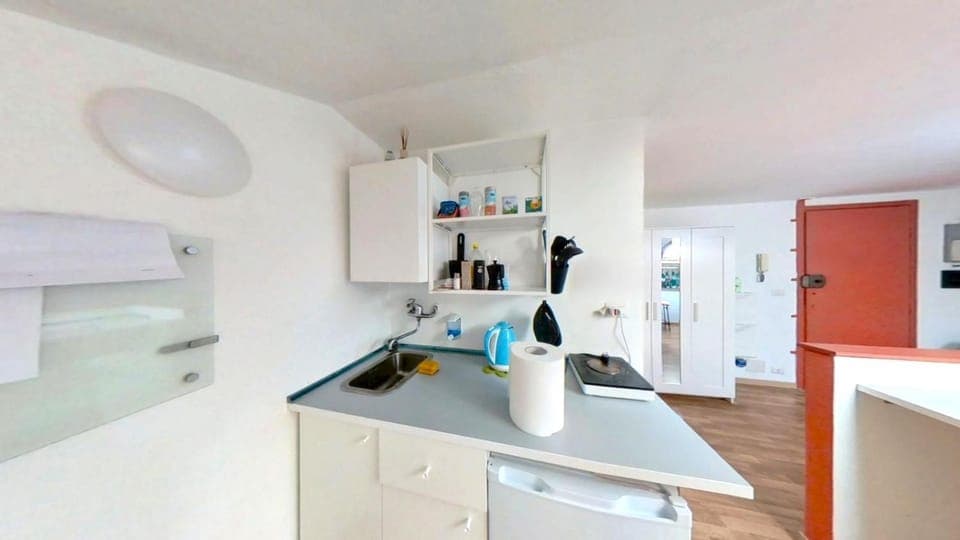 Kitchen or kitchenette
