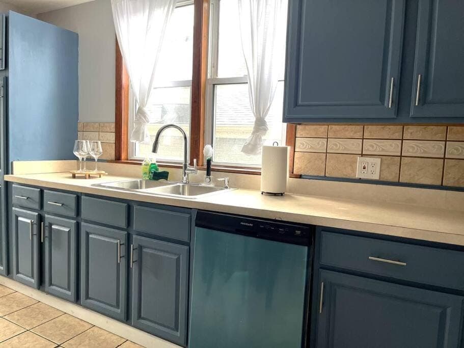 The Urban Oasis Apartment in Berwyn