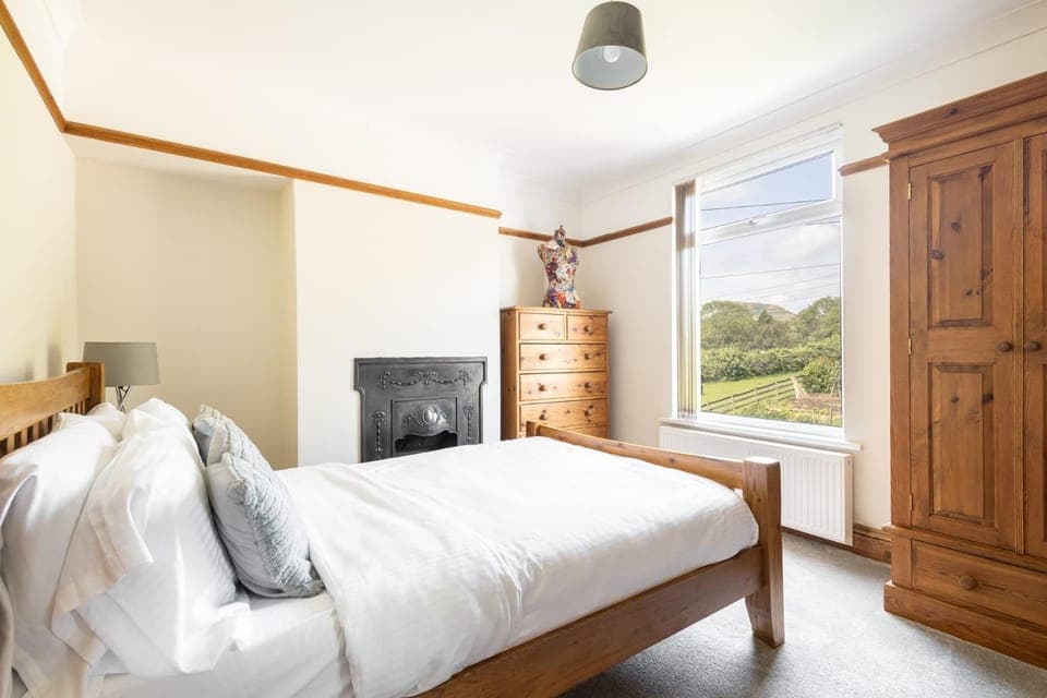 Bed, Bedroom, wardrobe