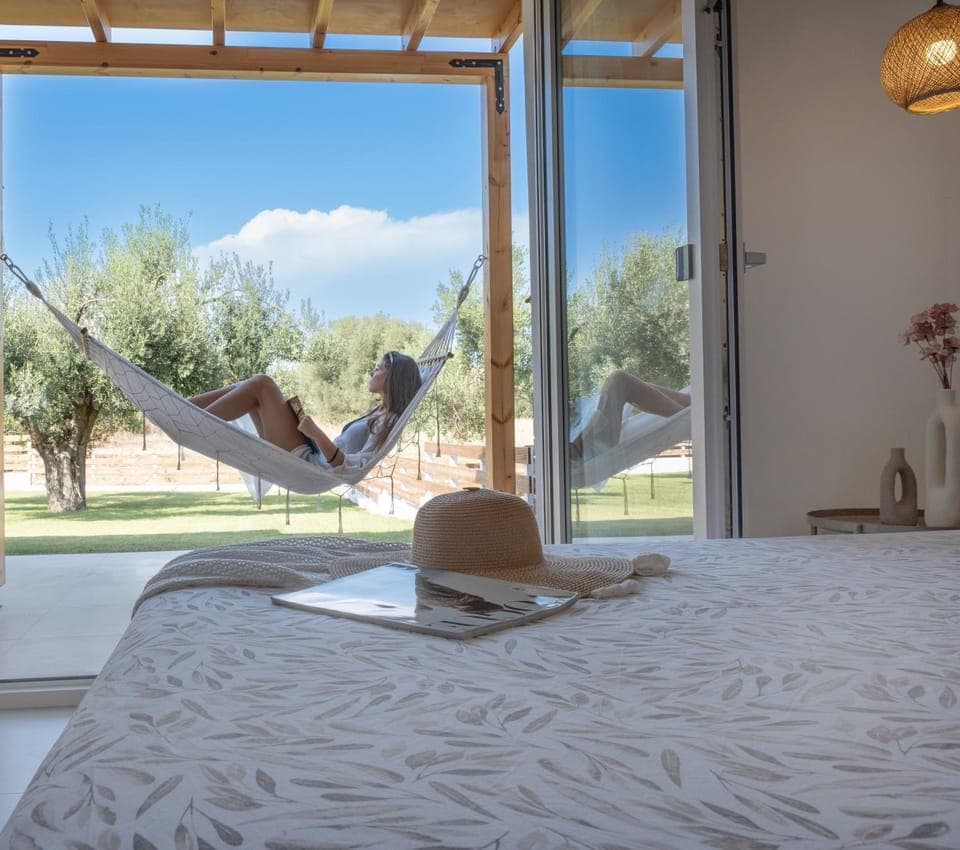 Bed, People, View (from property/room), Balcony/Terrace, Bedroom