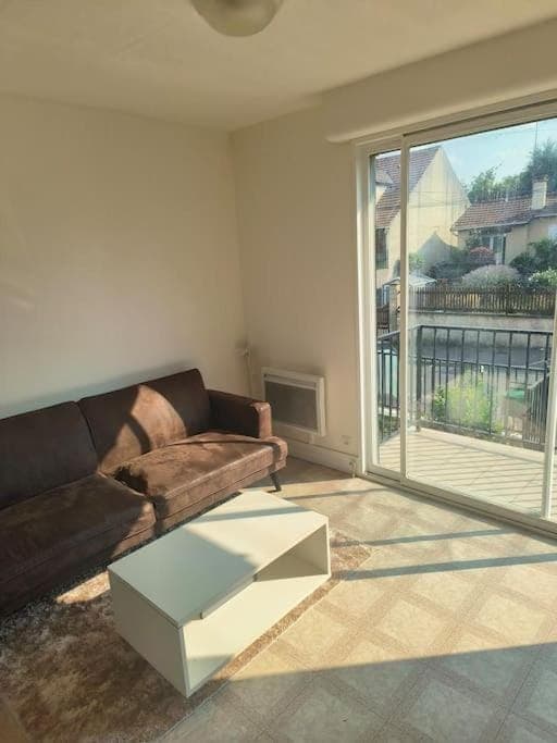 View (from property/room), Balcony/Terrace, Living room, Seating area