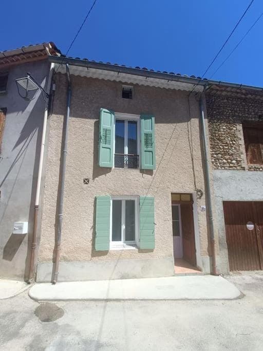 Property building, Balcony/Terrace