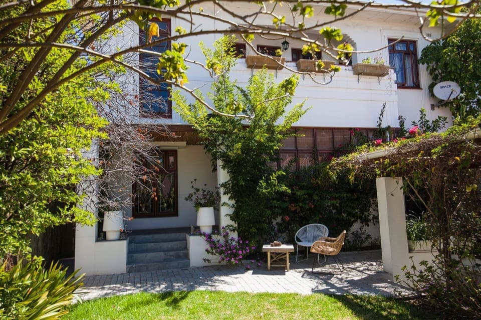 Facade/entrance, Garden, Area and facilities