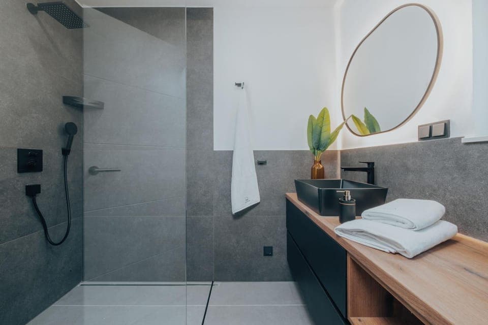 Shower, Bathroom