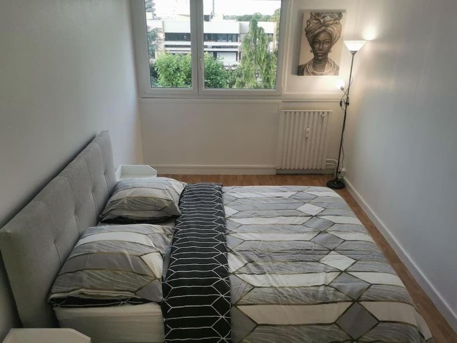 Bed, Bedroom