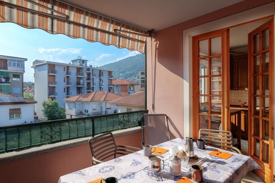 Property building, Balcony/Terrace