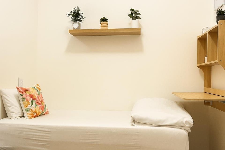 Communal lounge/ TV room, Bed, Bedroom, Communal kitchen, bunk bed