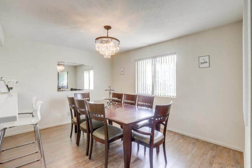 Golf, Hike & Relax: Cathedral City Condo House in Cathedral City