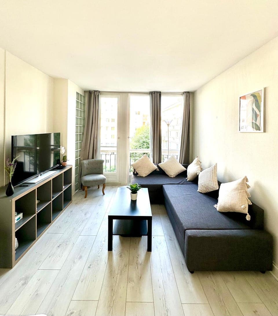 TV and multimedia, Living room, internet