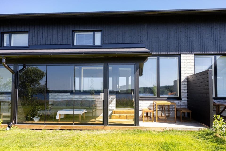 Property building, Patio, Day, Natural landscape, Garden