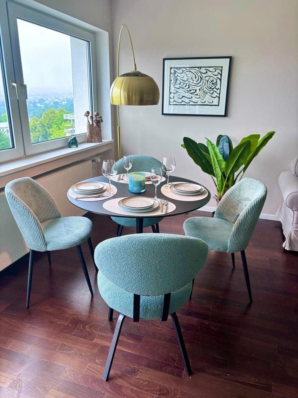 Seating area, Dining area