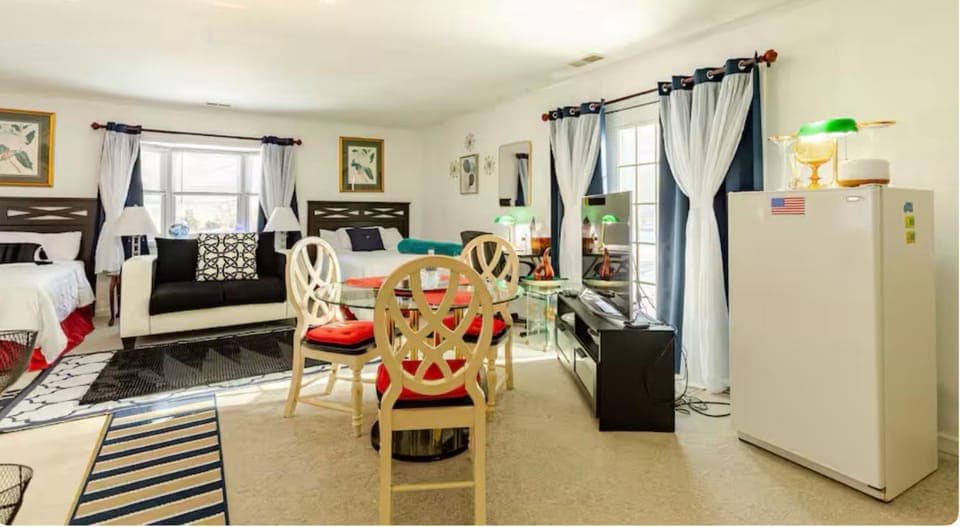 Photo of the whole room