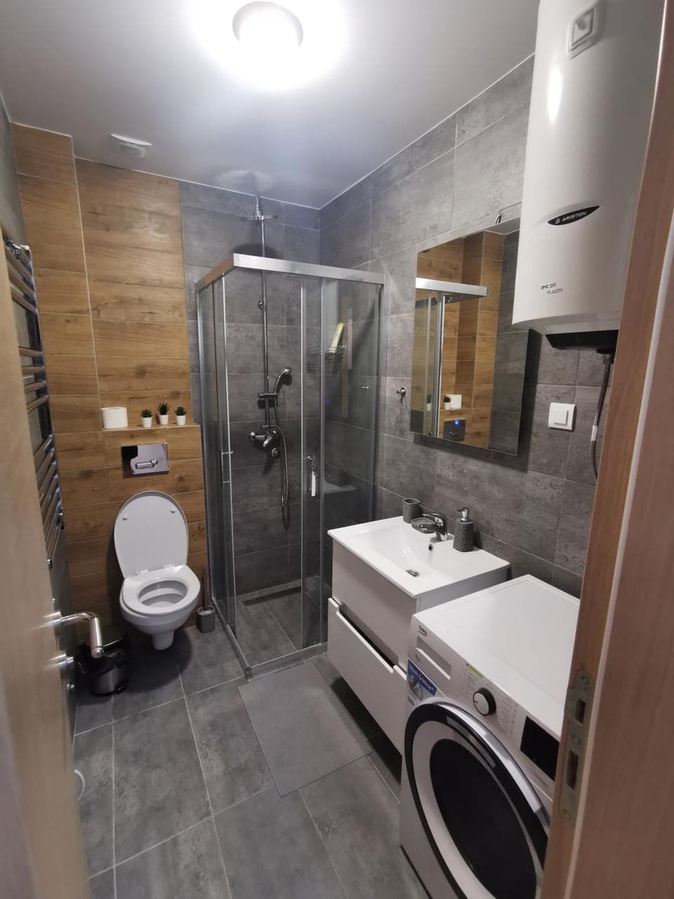 Shower, Bathroom, towels, washing machine, dryer