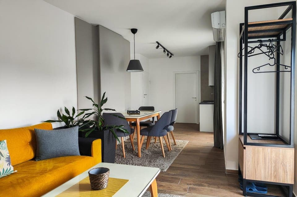 Kitchen or kitchenette, Living room, Dining area