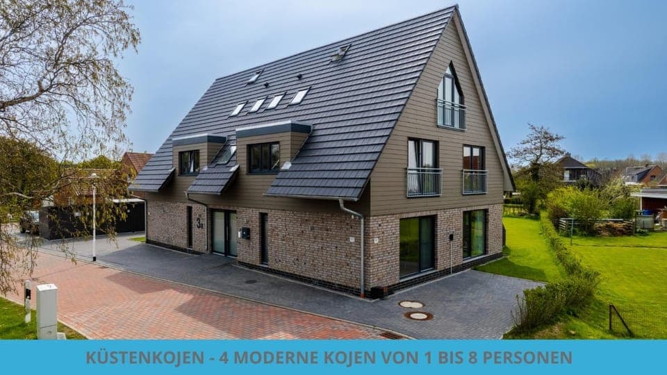 Property building, Day, Neighbourhood, TV and multimedia