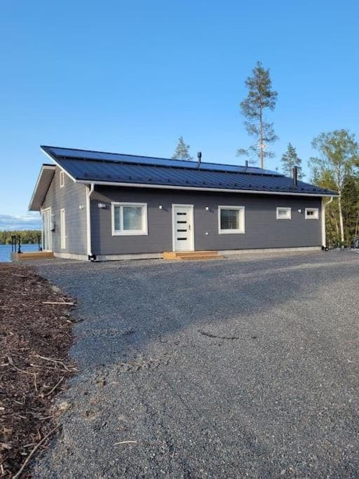 Property building, Day