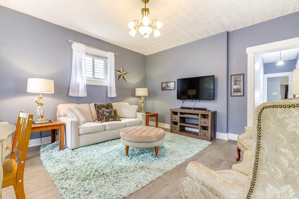 Dog-Friendly Dayton Home: 1 Mi to Downtown! House in Dayton