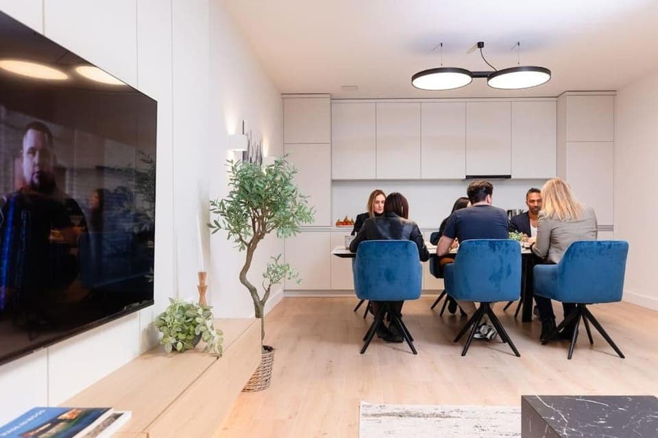 Living room, Dining area