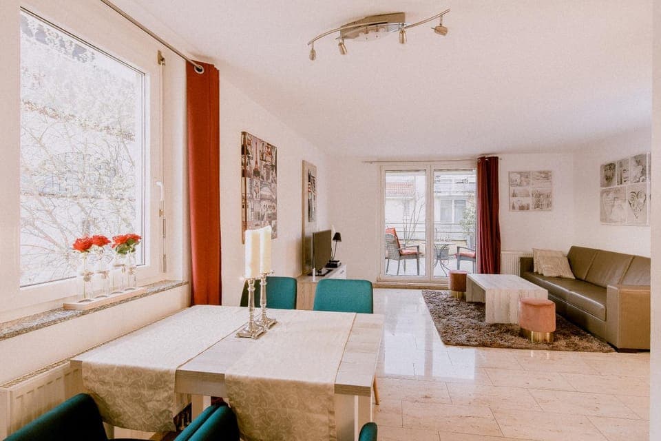 Living room, Dining area