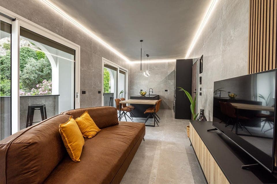 Kitchen or kitchenette, Living room, Dining area