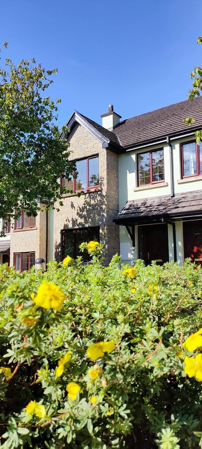 Property building, Day, Summer, Garden, Garden view