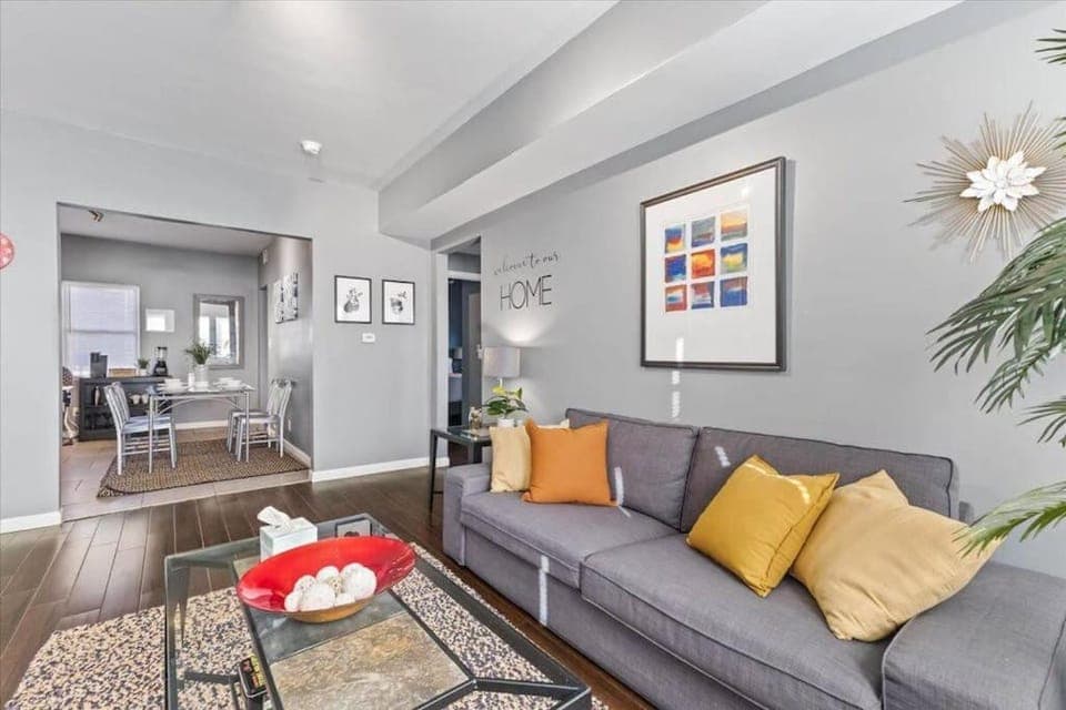 Convenient - Pet and Baby - Near Convention and Hospital Apartment in Meridian-Kessler