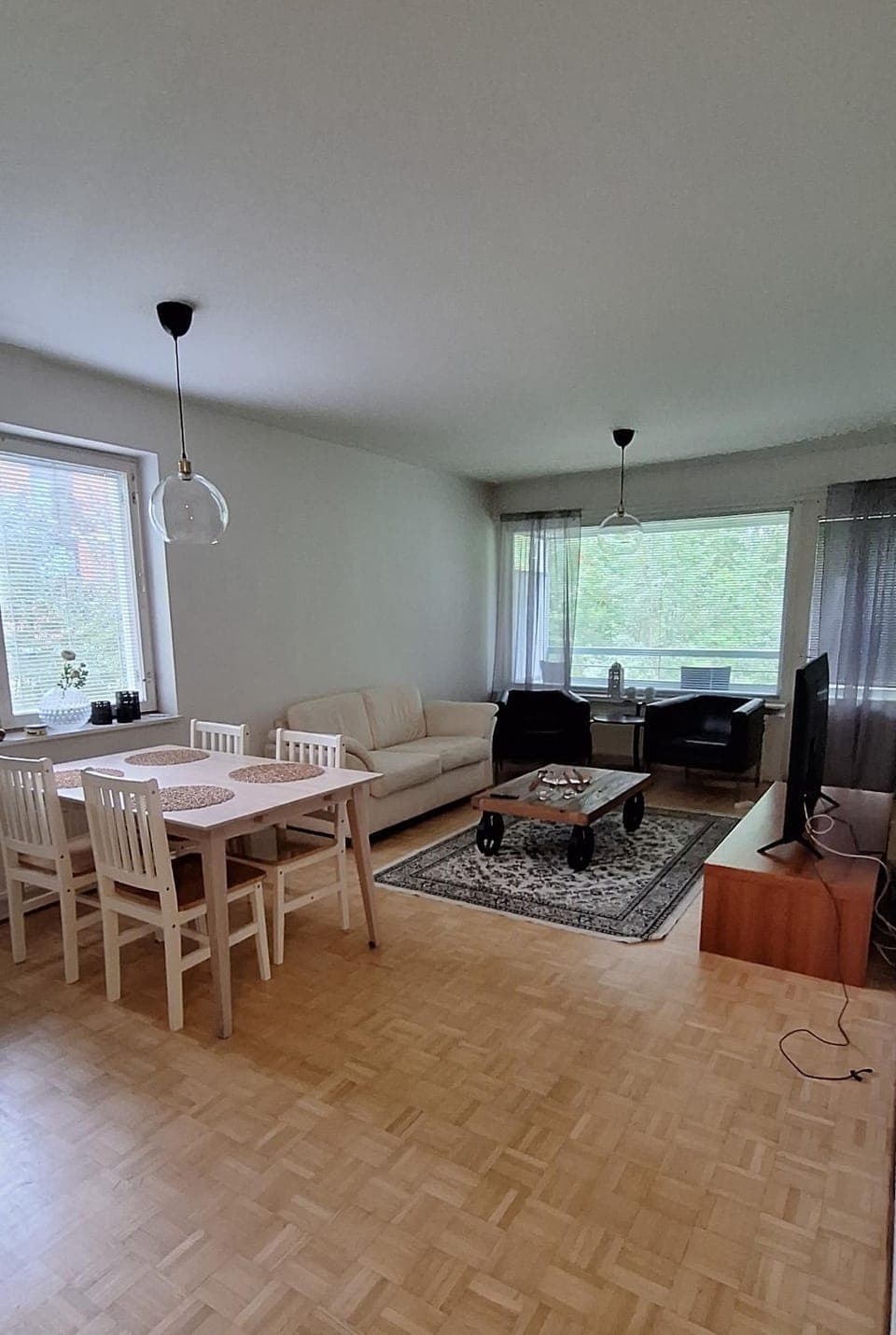 Living room, Dining area