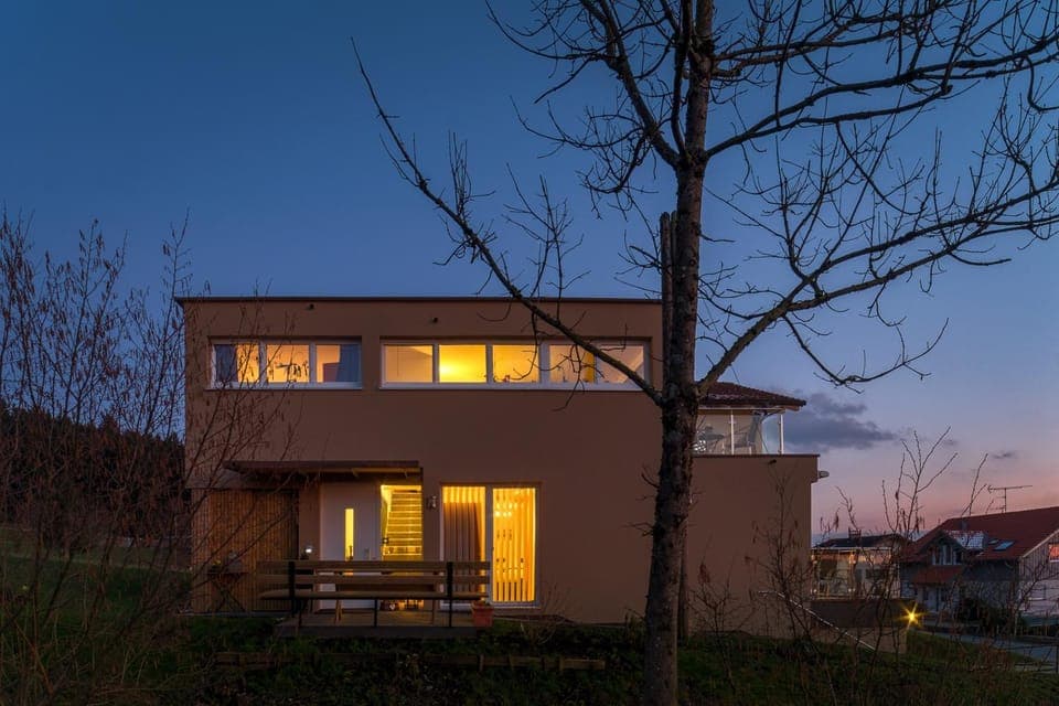 Facade/entrance, Bird's eye view