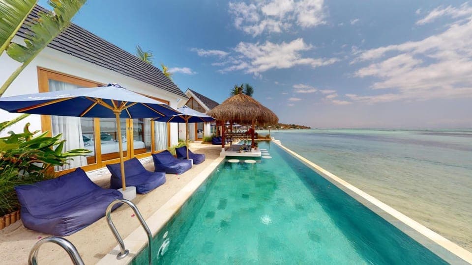 Lounge or bar, Sea view, Sea view, Swimming pool