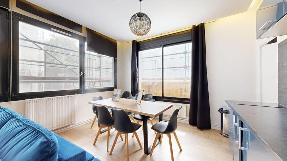 Kitchen or kitchenette, Living room, Dining area