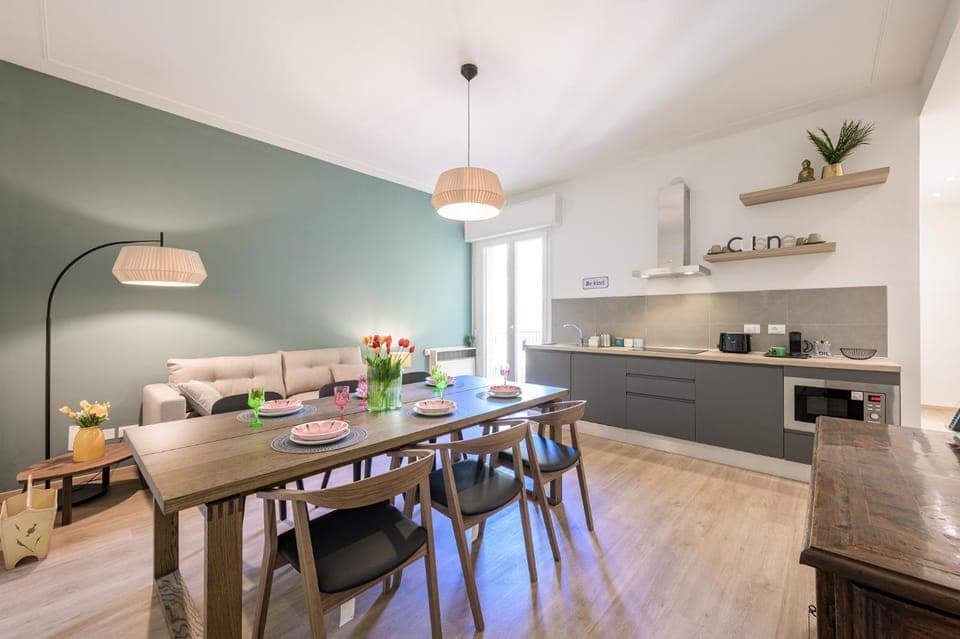 Coffee/tea facilities, Kitchen or kitchenette, Living room, Seating area, Dining area, pet friendly, stove, toaster