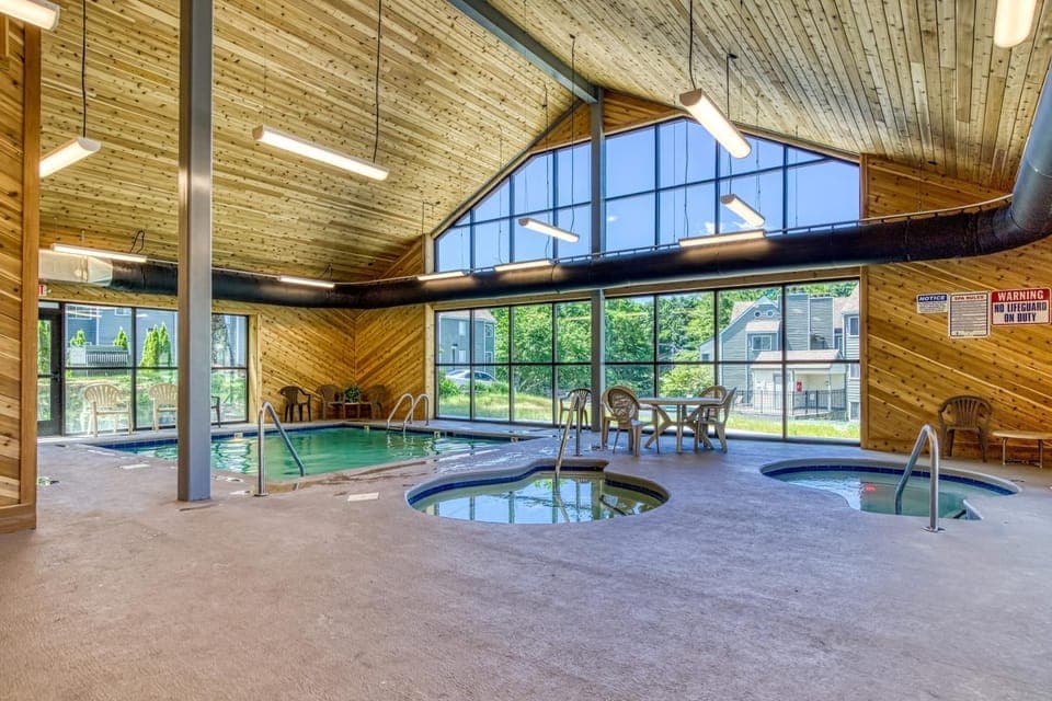 5 Star Summit View, adjacent to the National Park House in Gatlinburg
