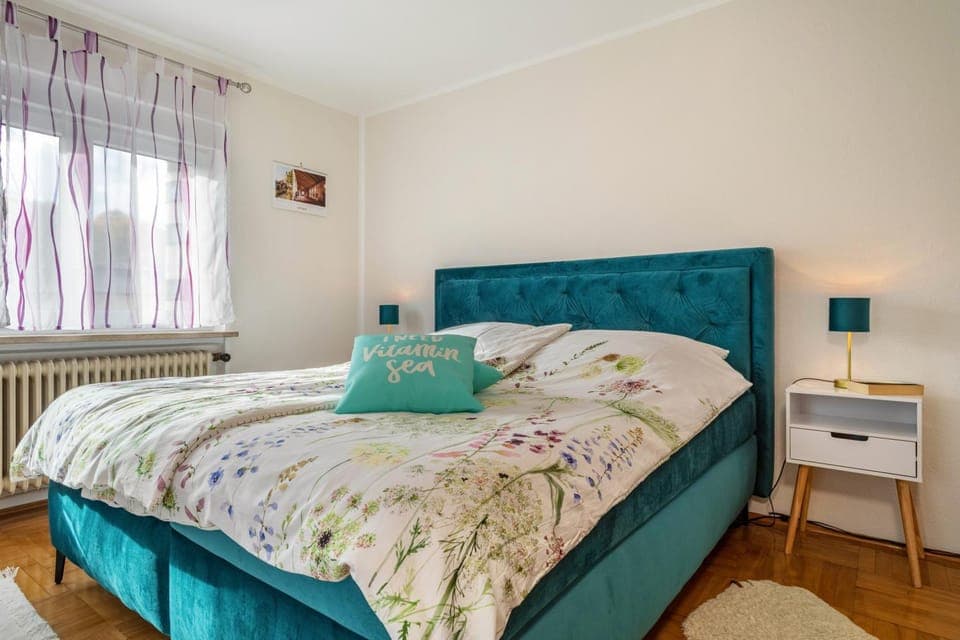Living room, Bedroom