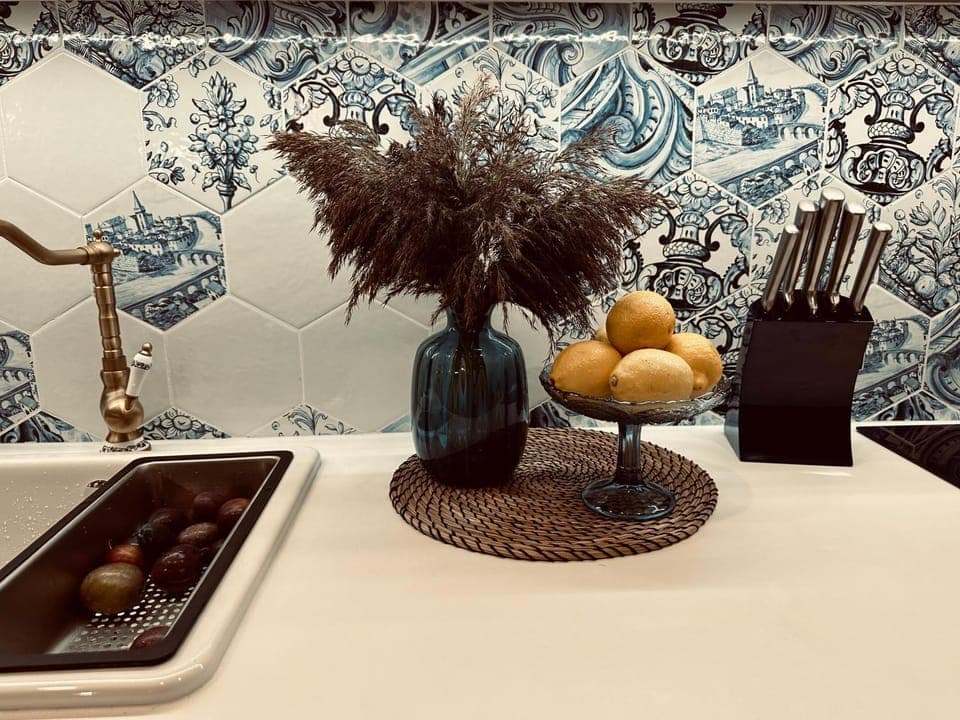 Kitchen or kitchenette, Decorative detail